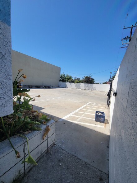 2101 Pacific Coast Hwy, Lomita, CA à louer - Photo du bâtiment - Image 3 de 34