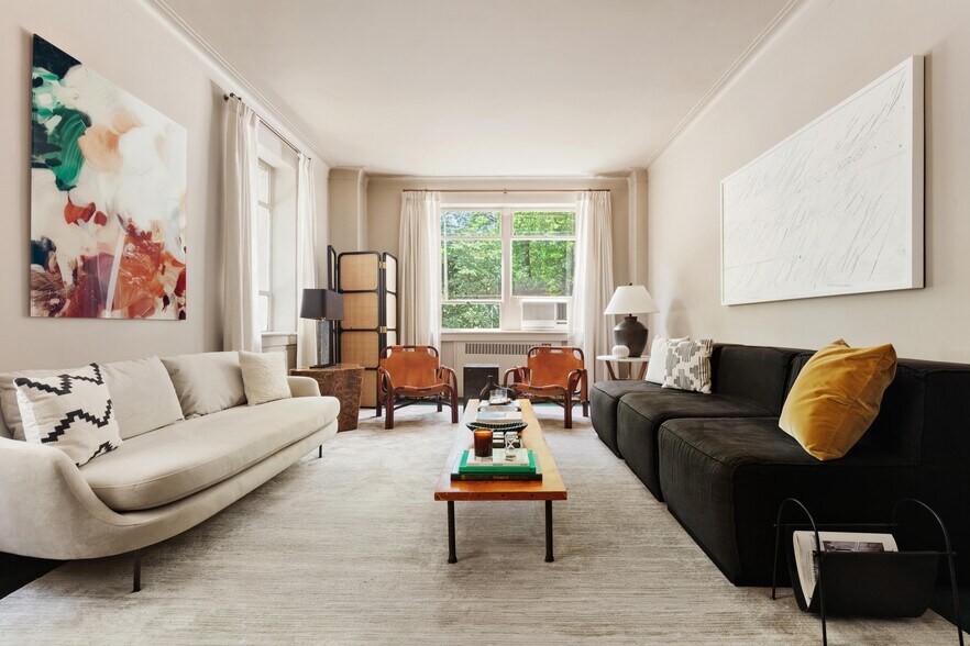 870 5th Ave, New York, NY à vendre - Photo du bâtiment - Image 2 de 15