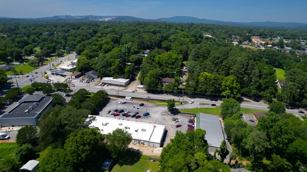 2501 Oakwood Ave NW, Huntsville, AL for lease - Building Photo - Image 3 of 10