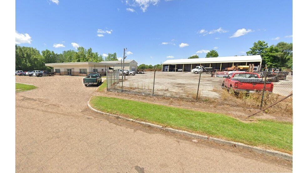 2810 Columbia Ave, Indianapolis, IN à vendre - Photo du bâtiment - Image 2 de 5