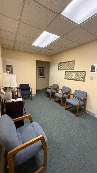 1213 Old Slate Hill rd, Camp Hill, PA à louer - Photo intérieure - Image 3 de 5