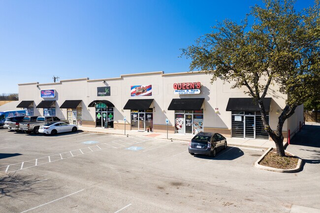 Plus de détails pour 7755 Eckhert Rd, San Antonio, TX - Commerce de détail à louer