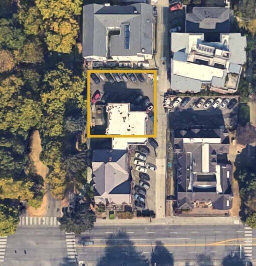 4506 17th Ave NE, Seattle, WA à vendre - Photo du bâtiment - Image 1 de 1