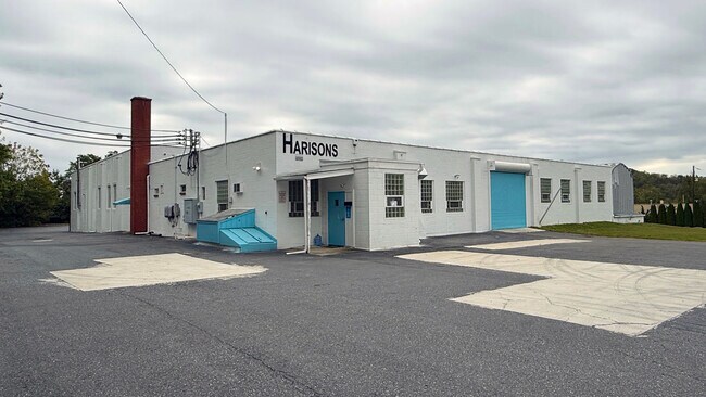 Plus de détails pour 226 W 27th St, Northampton, PA - Industriel à louer