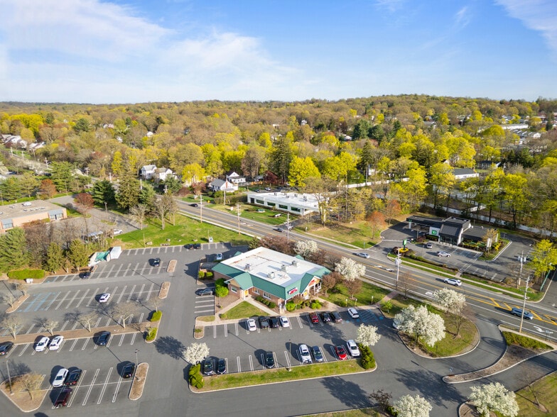 5-28 Indian Rock, Suffern, NY for lease - Building Photo - Image 2 of 22