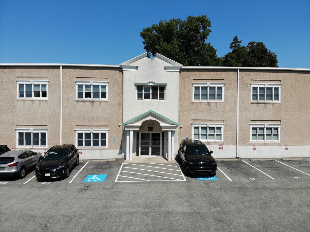 815 Greenwood Ave, Jenkintown, PA 19046 - Unité A3 & A4 - - Photo intérieure - Image 1 of 49