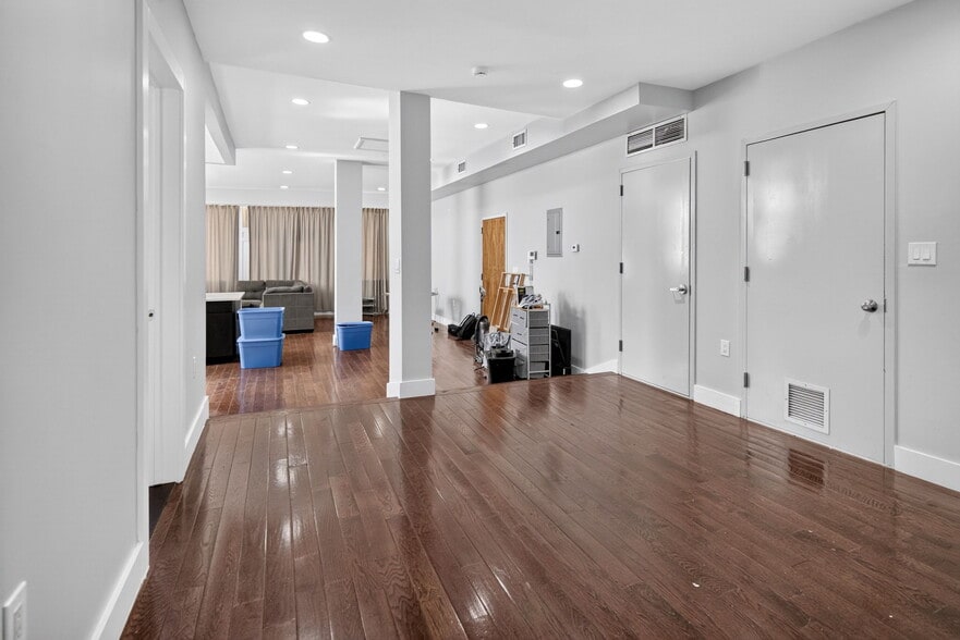 83 Beaver St, Albany, NY à vendre - Photo du bâtiment - Image 3 de 66