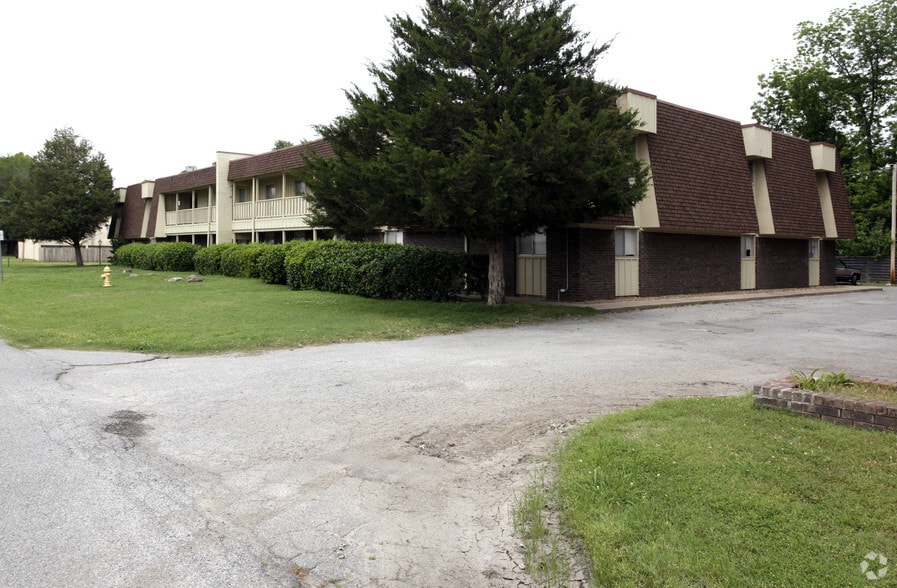 5623 S Quincy Ave, Tulsa, OK for sale - Building Photo - Image 2 of 55