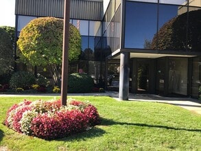 7 McKay Ave, Winchester, MA for lease Interior Photo- Image 2 of 5