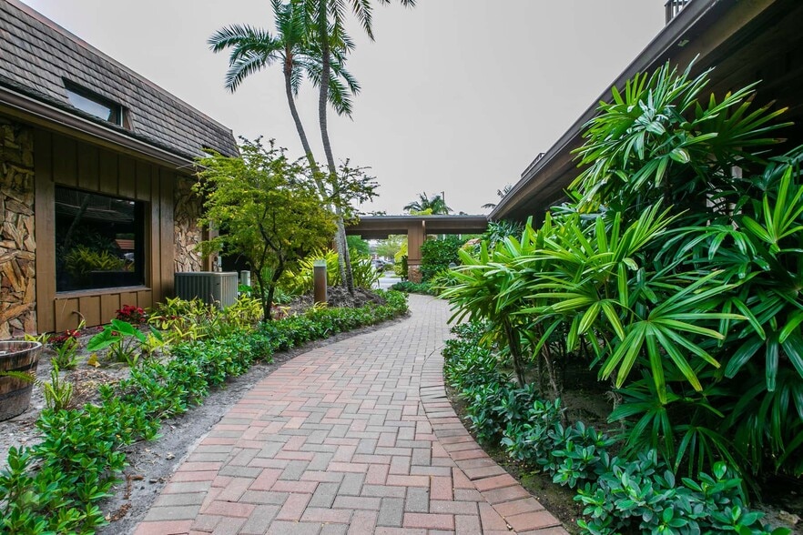 3000 N University Dr, Coral Springs, FL for sale - Building Photo - Image 3 of 17