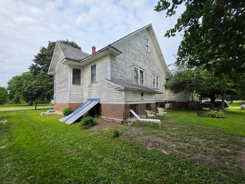 103 Pearl St, Thornburg, IA à vendre - Photo du bâtiment - Image 3 de 18