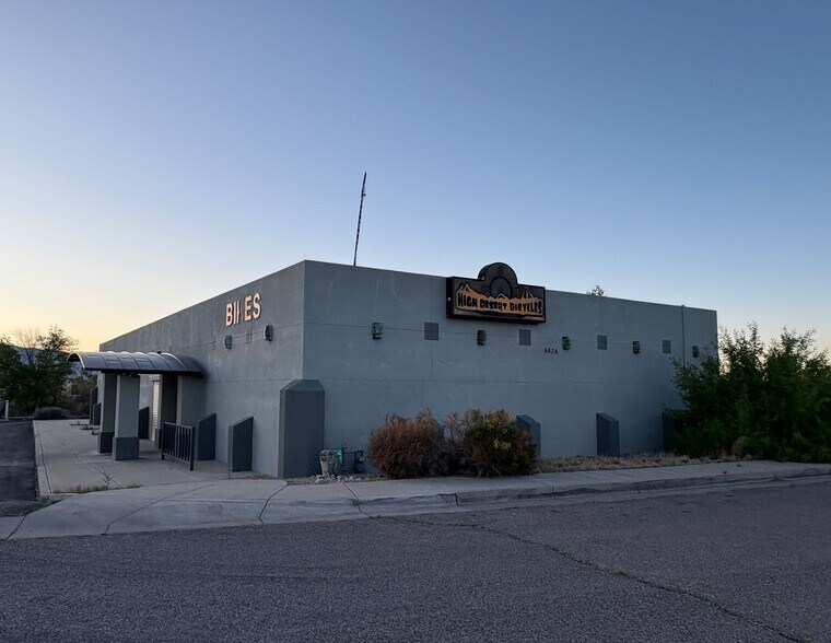 6624 Caminito Coors NW, Albuquerque, NM à vendre - Photo du bâtiment - Image 3 de 13