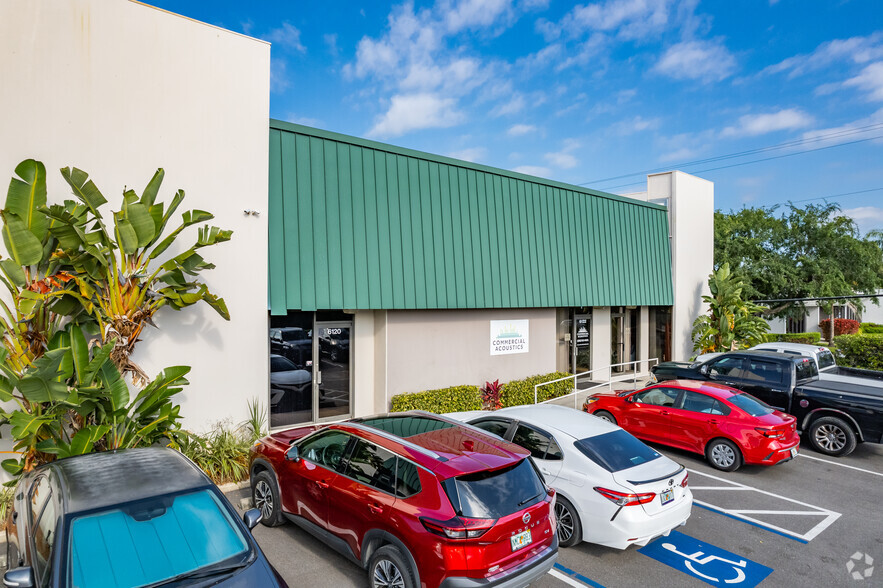 6001-6029 Jet Port Industrial Blvd, Tampa, FL for lease - Building Photo - Image 3 of 11