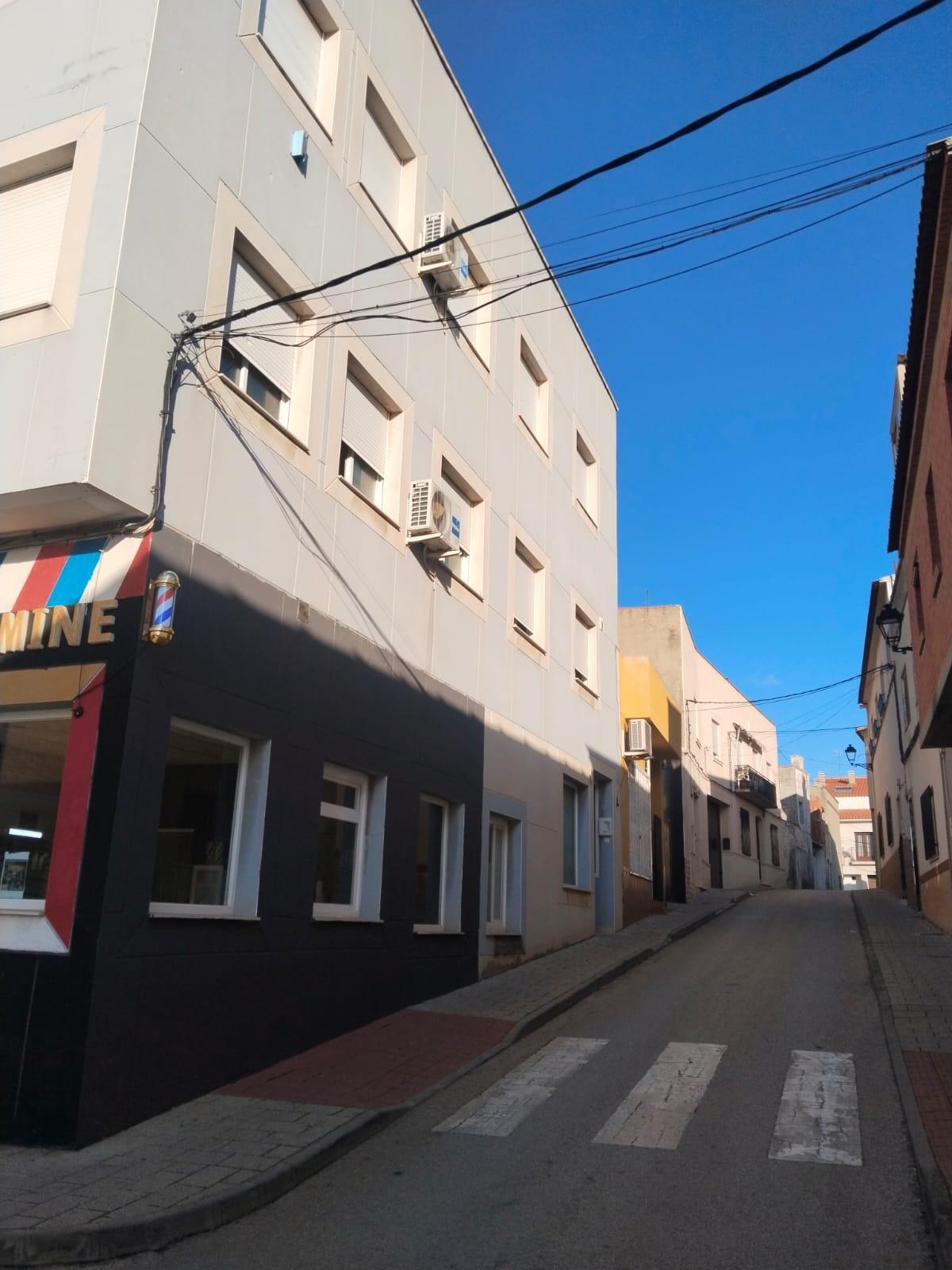 Immeuble residentiel dans Las Pedroñeras, Cuenca à vendre Photo principale- Image 1 de 11