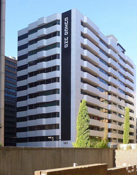 Paseo Castellana, 143, Madrid, Madrid à louer - Photo du bâtiment - Image 2 de 3
