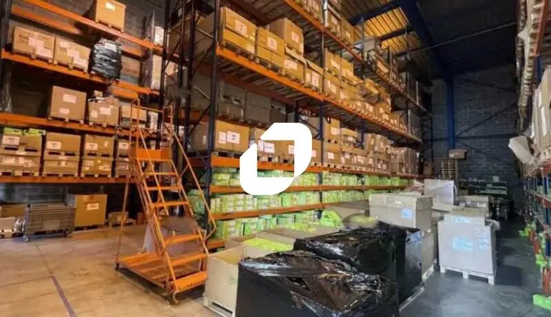 Flex in Gennevilliers for lease - Interior Photo - Image 3 of 3