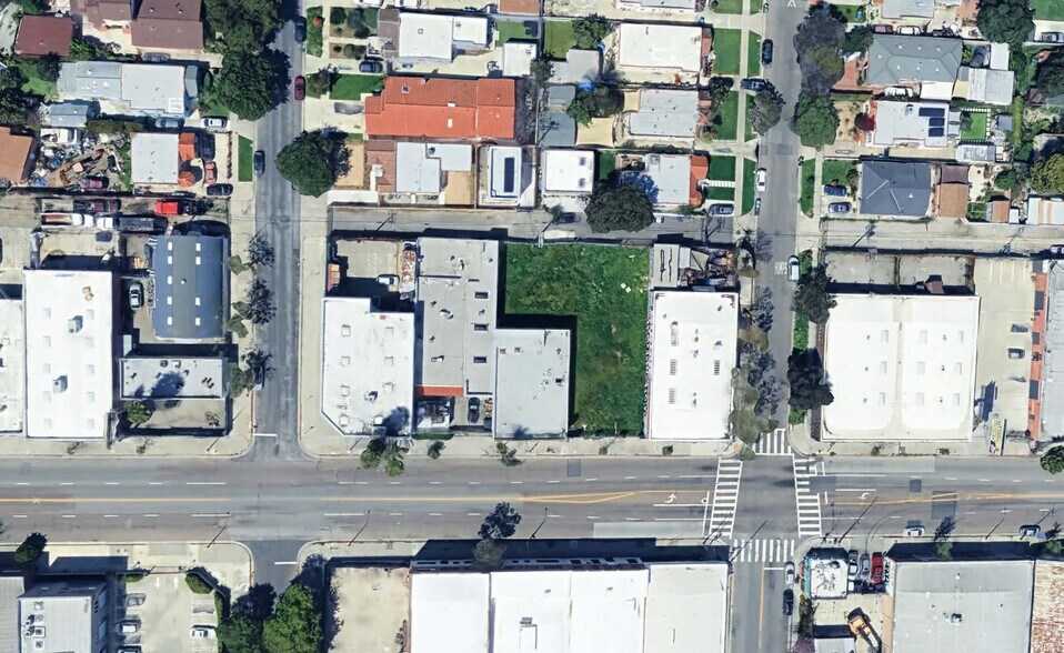 4607 W Jefferson Blvd, Los Angeles, CA à vendre - Photo du bâtiment - Image 3 de 5