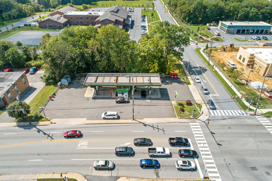 4612 Edgmont Ave, Brookhaven, PA for sale - Building Photo - Image 1 of 1