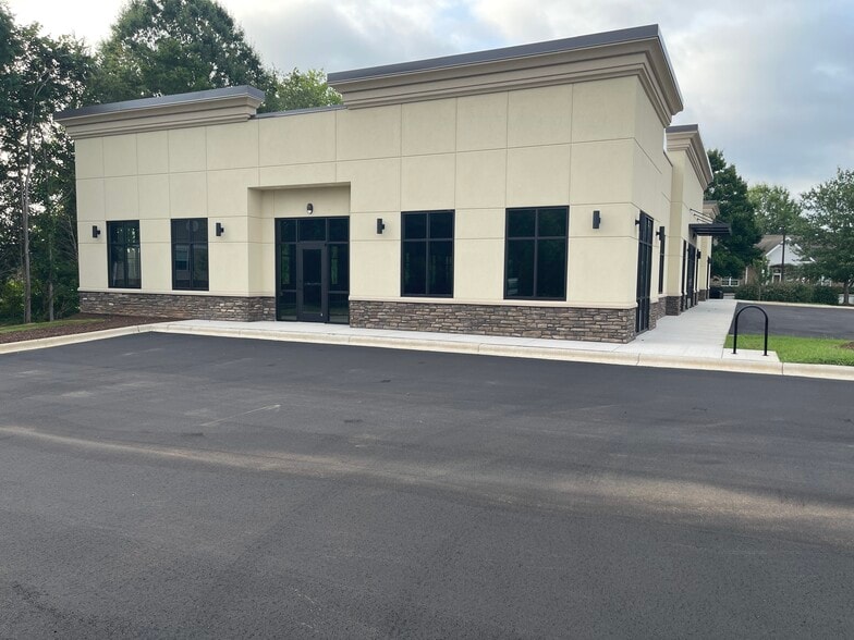 2902 Professional Park Dr, Burlington, NC for lease - Building Photo - Image 3 of 4