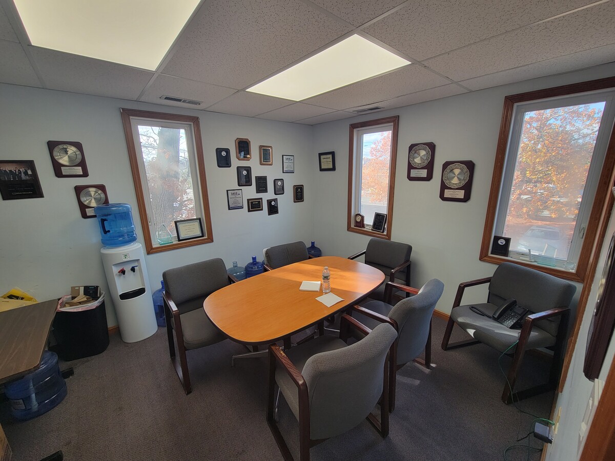 2 Courthouse Ln, Chelmsford, MA 01824 - Unit 16 -  - Interior Photo - Image 1 of 6