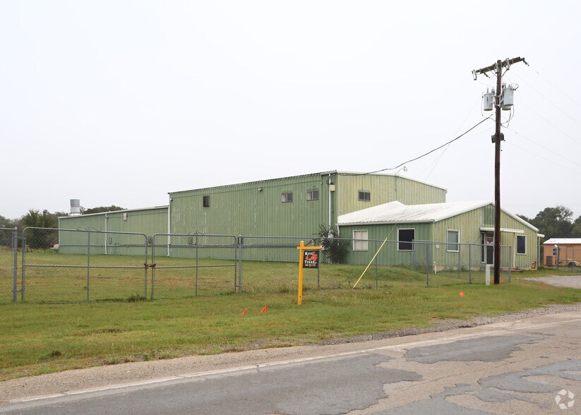 413 Lee Rd, Mineral Wells, TX à vendre - Photo du bâtiment - Image 3 de 3