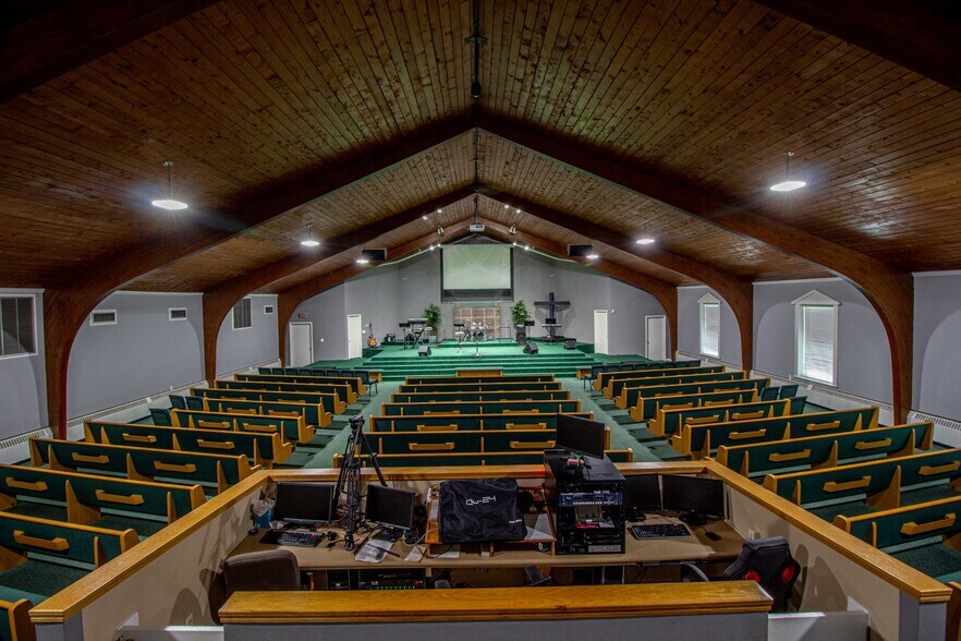 23696 Northline Rd, Taylor, MI à vendre - Photo intérieure - Image 2 de 62