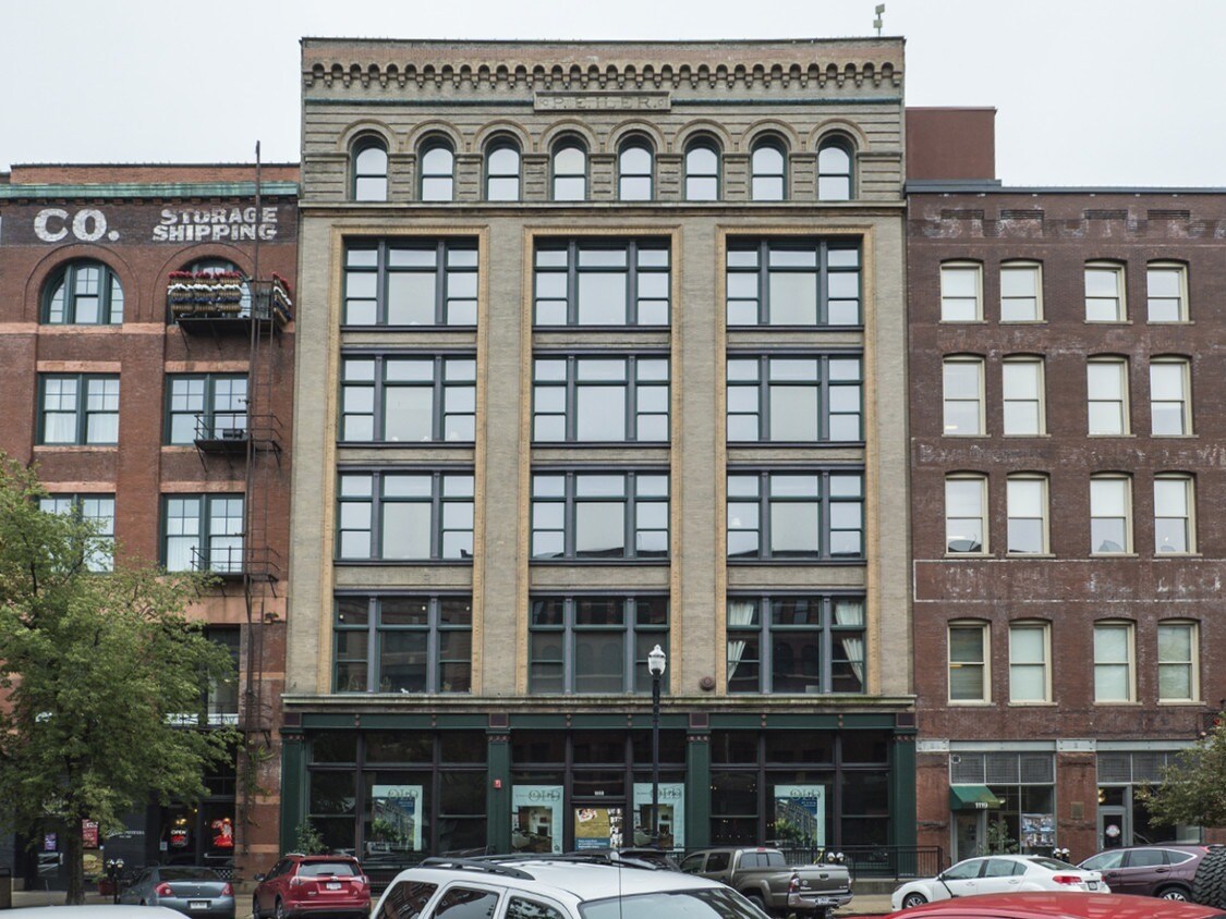 1113 Howard St, Omaha, NE à vendre Photo principale- Image 1 de 22