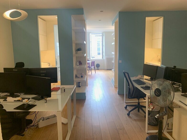 Office in Bordeaux for lease - Building Photo - Image 3 of 7