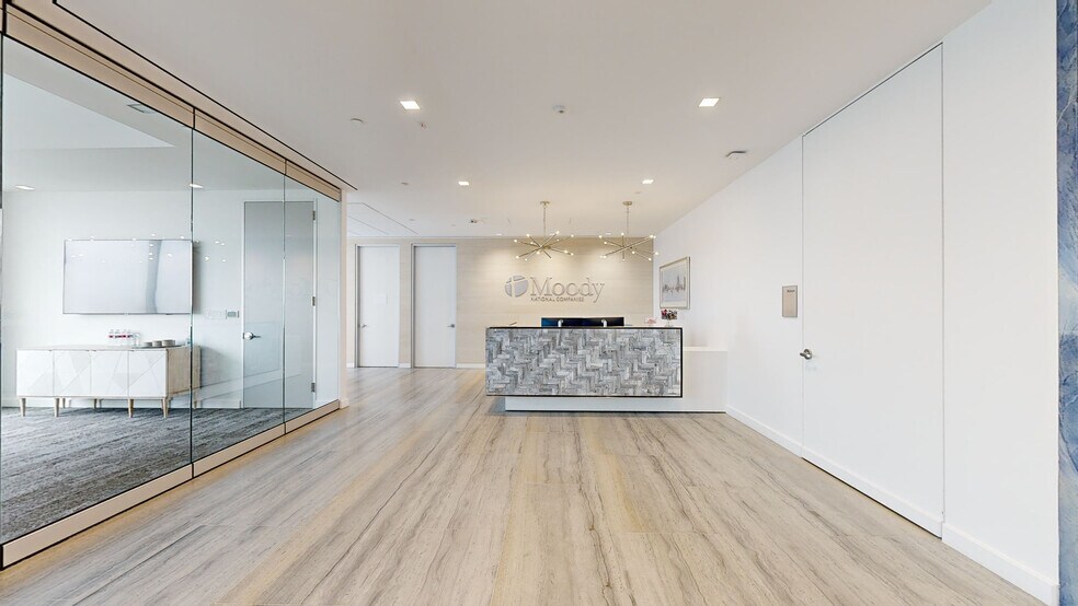 9655 Katy Fwy, Houston, TX à vendre - Numérisation 3D de Matterport - Image 2 de 23