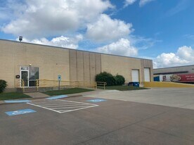 721 N Great Southwest Pky, Arlington TX - Warehouse