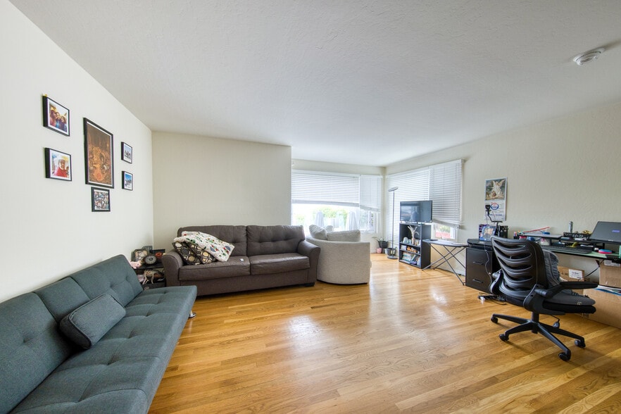 201 Moraga St, San Francisco, CA à vendre - Photo du bâtiment - Image 2 de 10