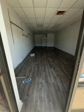 8101-8129 N Oak Tfwy, Kansas City, MO for lease - Commercial Listing Video 