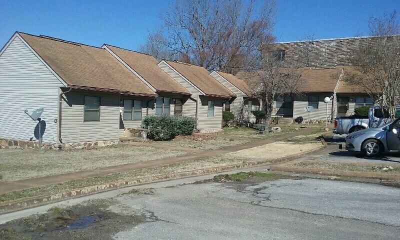 905 Fourth St, Horseshoe Bend, AR for sale Primary Photo- Image 1 of 1