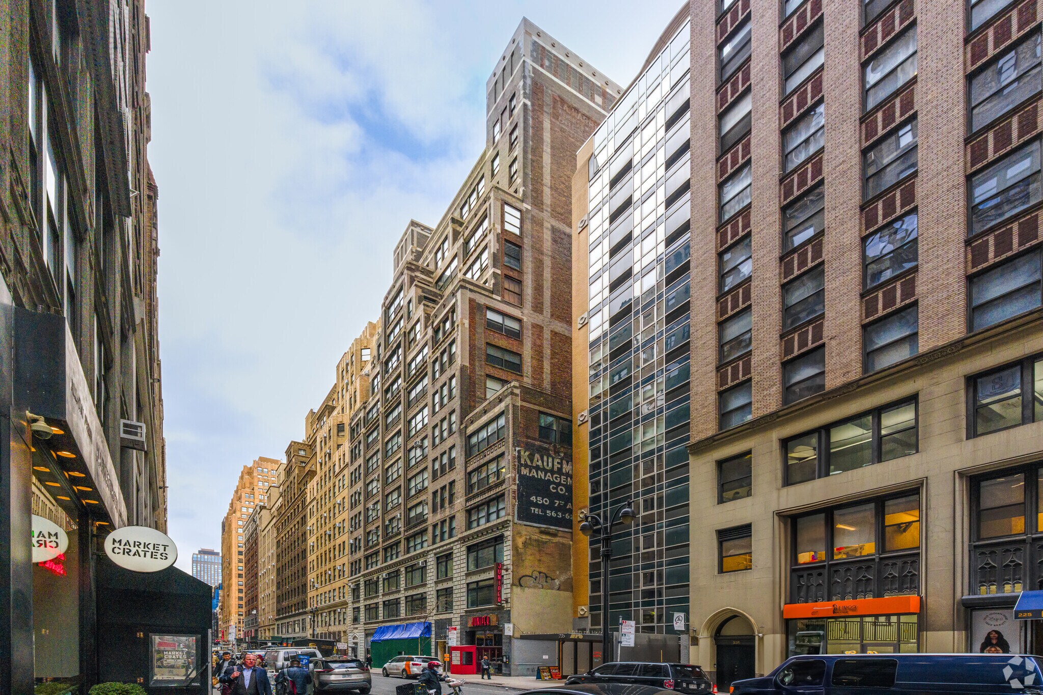 237 W 35th St, New York, NY for lease Building Photo- Image 1 of 8