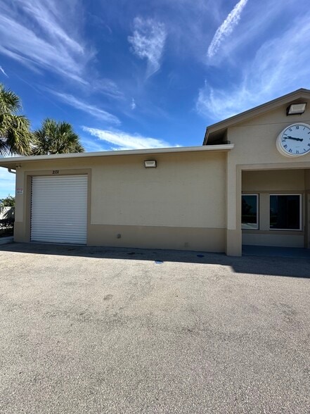 2131-2141 SW Conant Ave Port, Port Saint Lucie, FL for lease - Building Photo - Image 2 of 10