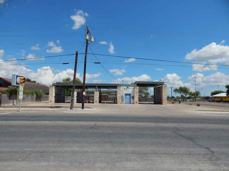 309 Main, Santa Rosa, TX for sale - Building Photo - Image 1 of 1