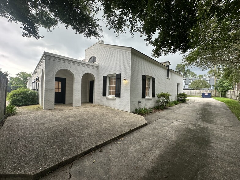 9854 Professional Blvd, Baton Rouge, LA for lease - Building Photo - Image 1 of 16