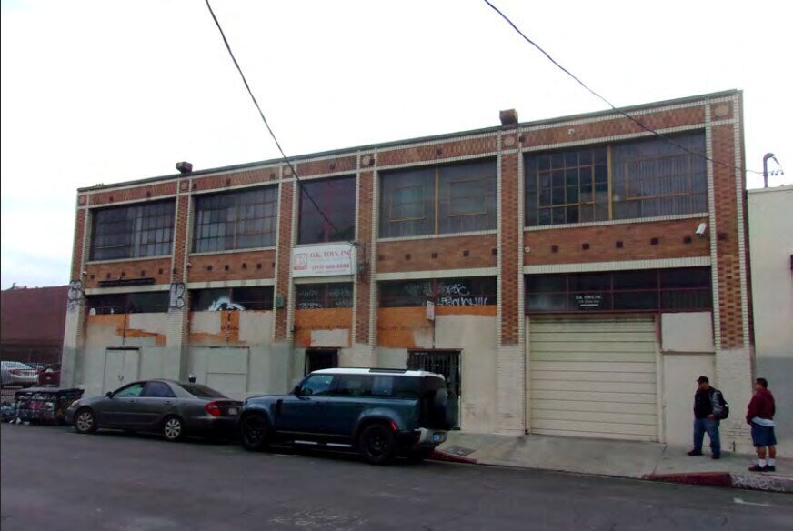 380-388 & 312-326 Omar St portefeuille de 3 propriétés à vendre sur LoopNet.ca - Photo du bâtiment - Image 2 de 5