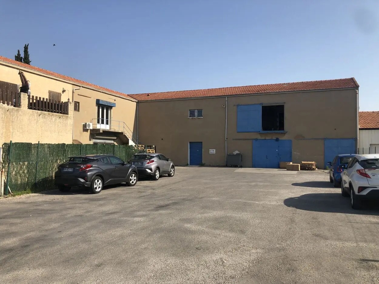 Flex in Rognac for lease Primary Photo- Image 1 of 3