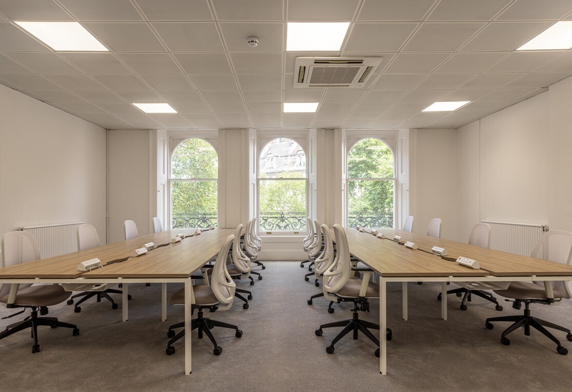 20 Grosvenor Gdns, London for lease Interior Photo- Image 1 of 5