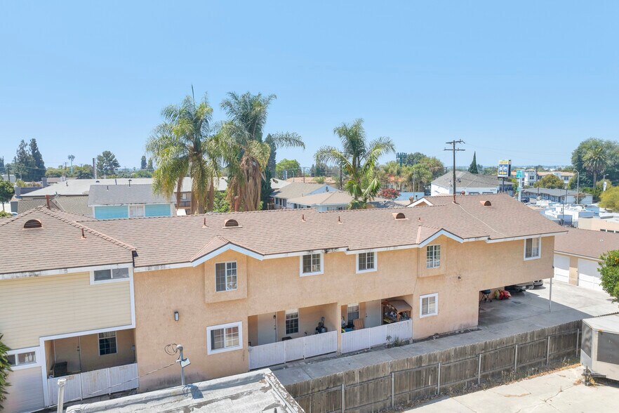 8011 Comstock Ave, Whittier, CA à vendre - Photo du bâtiment - Image 2 de 11