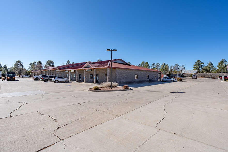 5171 Cub Lake Rd, Show Low, AZ for lease - Building Photo - Image 3 of 7