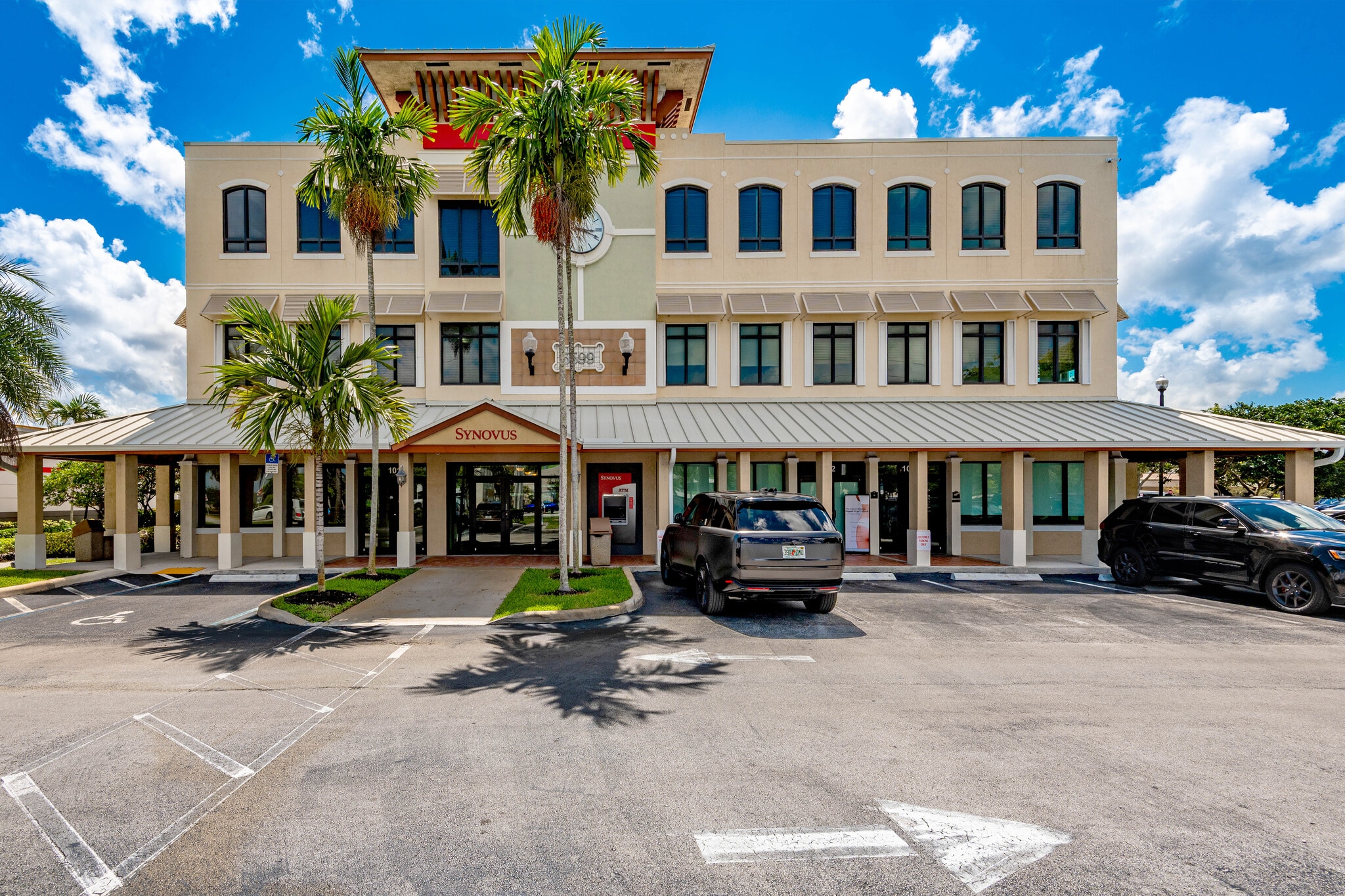 5599 S University Dr, Davie, FL for sale Interior Photo- Image 1 of 23
