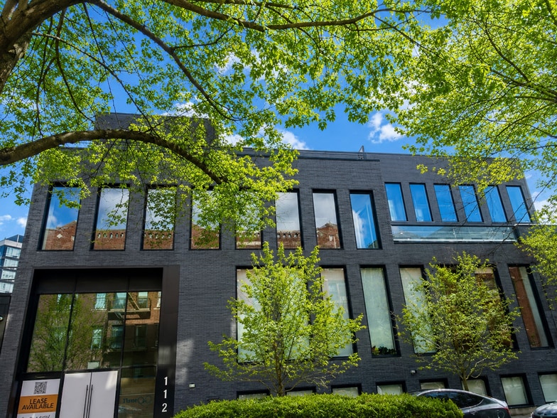 11-20 46th Rd, Long Island City, NY for lease - Building Photo - Image 1 of 10