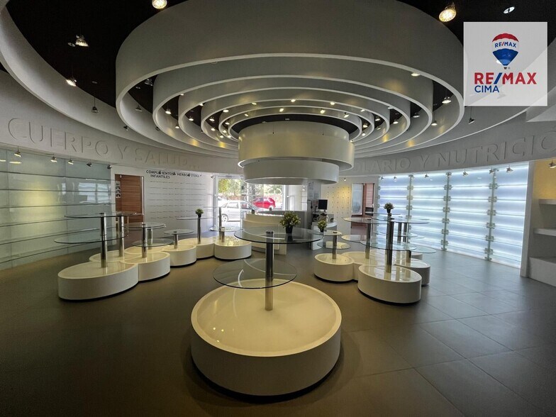 Avenida Tierno Galván, 2, Loja, Granada for lease - Interior Photo - Image 2 of 25