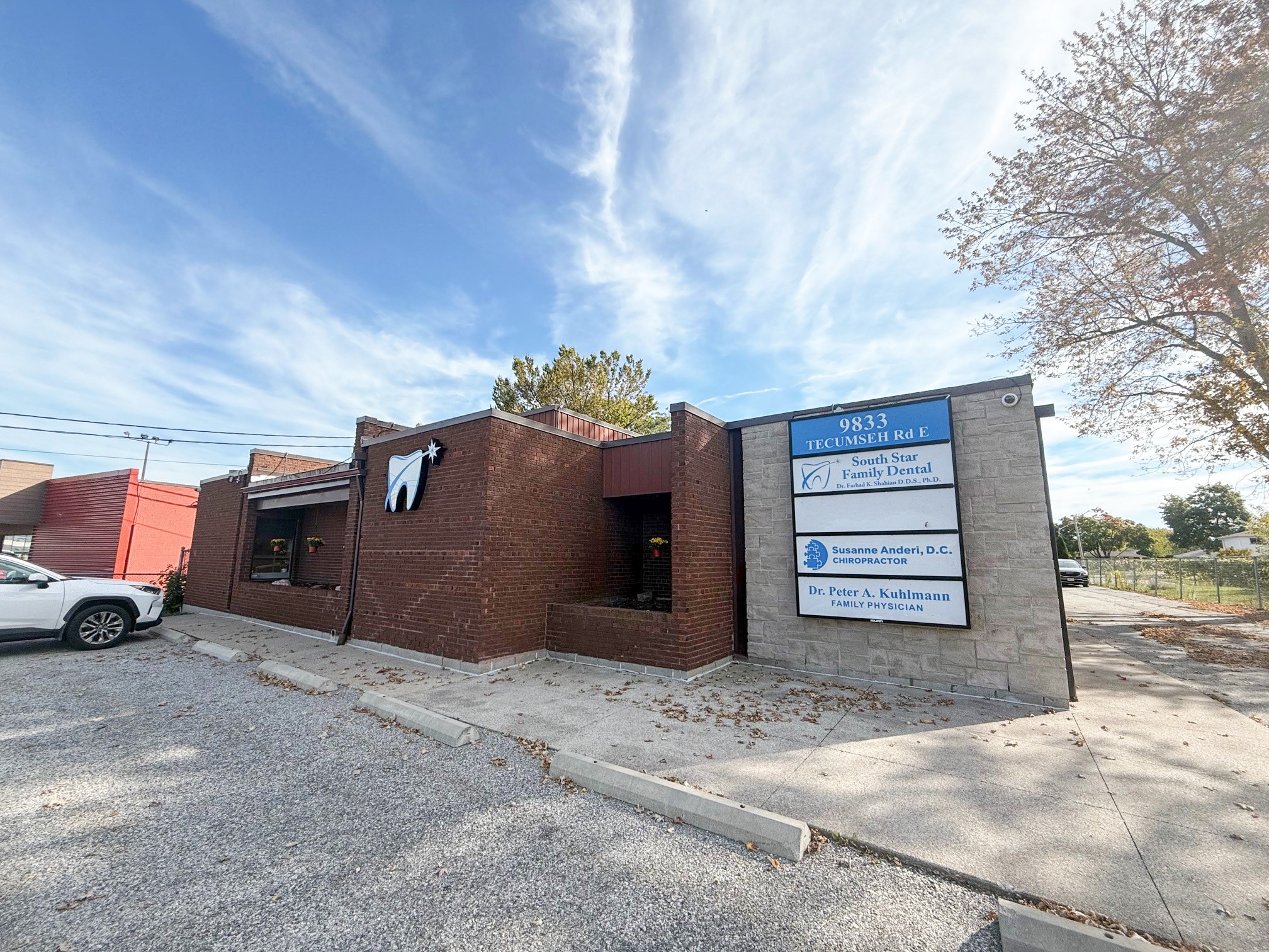 9833 Tecumseh Rd E, Windsor, ON for sale Primary Photo- Image 1 of 1