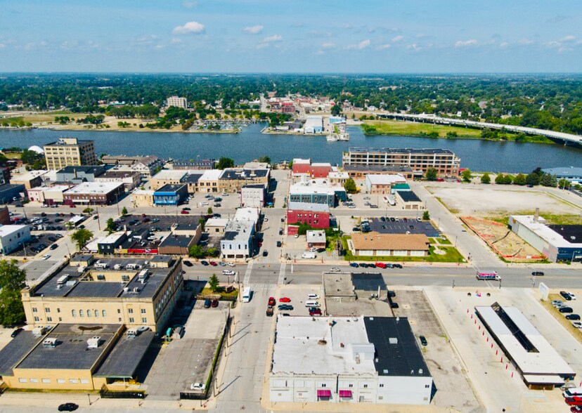 315 3rd St, Bay City, MI à vendre - Photo du bâtiment - Image 2 de 29