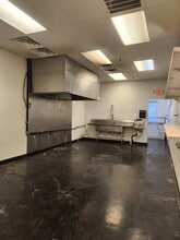 7460 S Rainbow Blvd, Las Vegas, NV for lease Interior Photo- Image 2 of 9