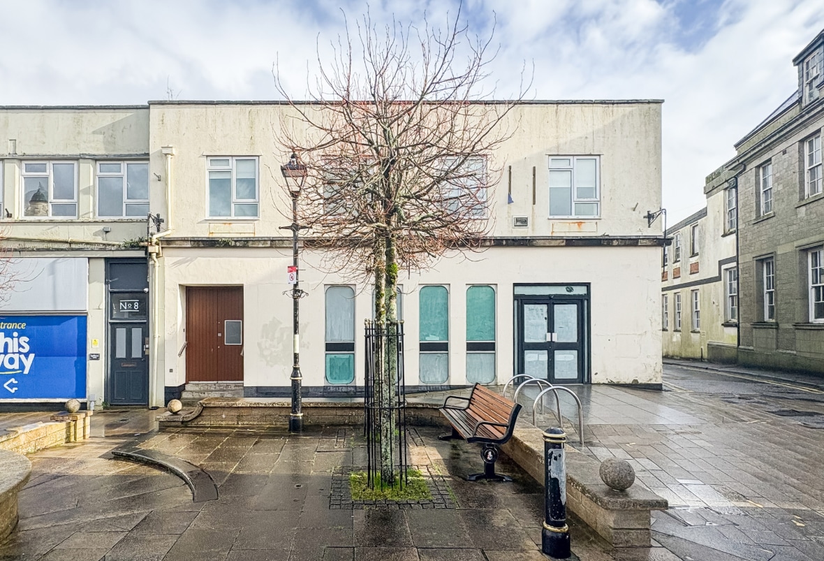 1 Gurney's ln, Camborne for lease Primary Photo- Image 1 of 2