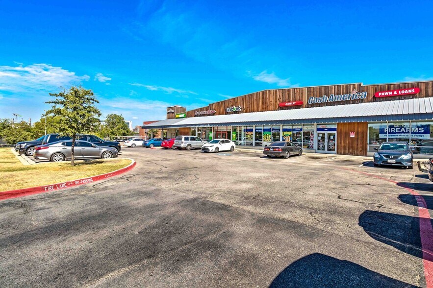 504-604 E Rosedale St, Fort Worth, TX à louer - Photo du bâtiment - Image 3 de 9